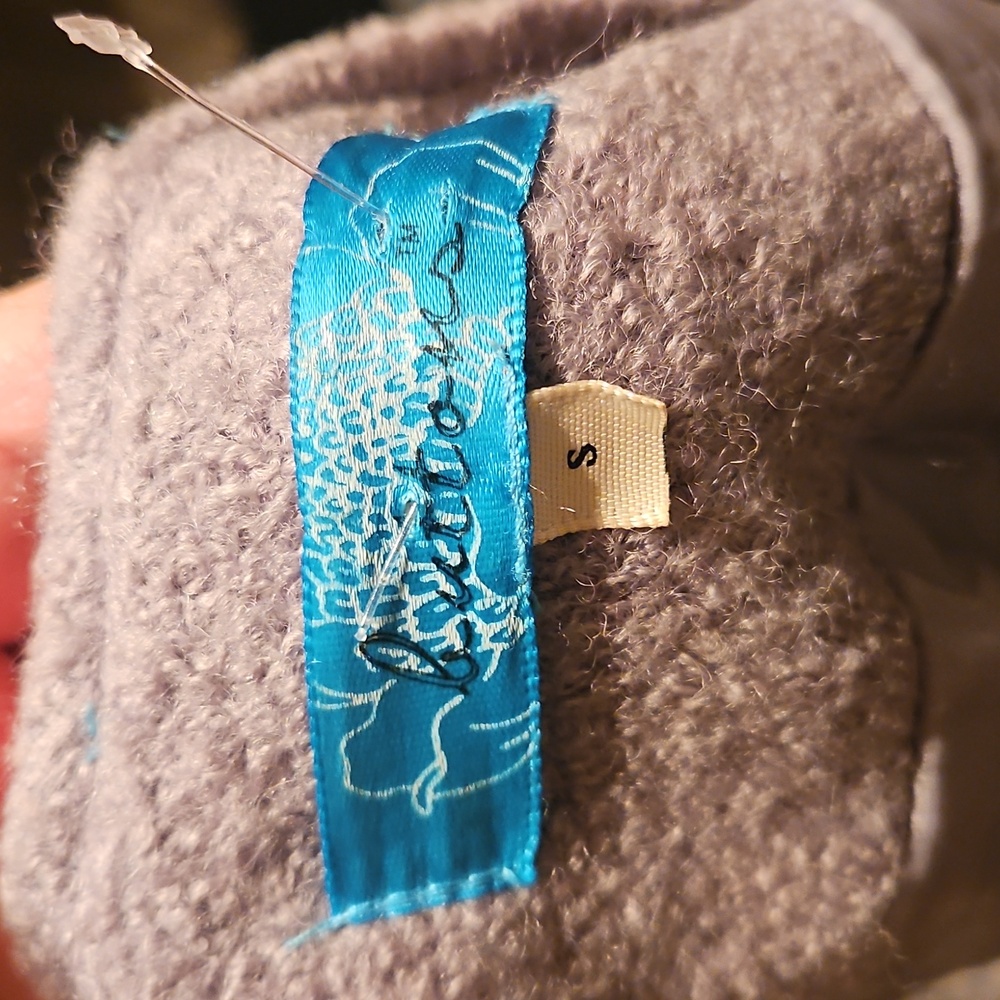 Jacket- Buttons- Sm. - Picture 10 of 12